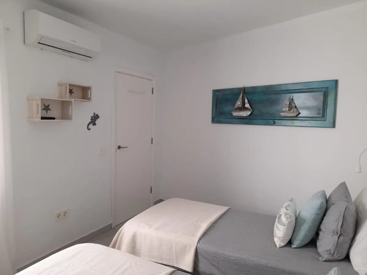 Bungalow La Palmera: Beachfront with Pool View Costa Teguise 0*,