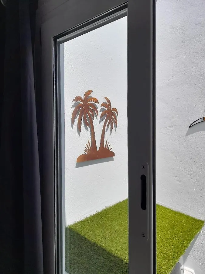 Apartment Bungalow La Palmera: Beachfront with Pool View Costa Teguise